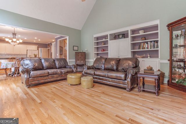 110 Sutton Court, Tyrone, GA 30290