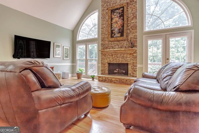 110 Sutton Court, Tyrone, GA 30290