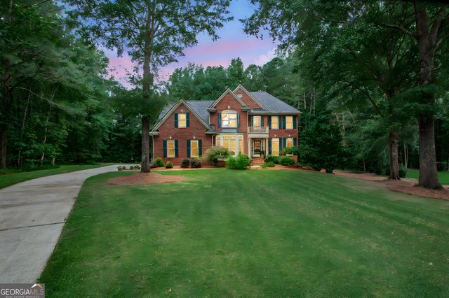110 Sutton Court, Tyrone, GA 30290