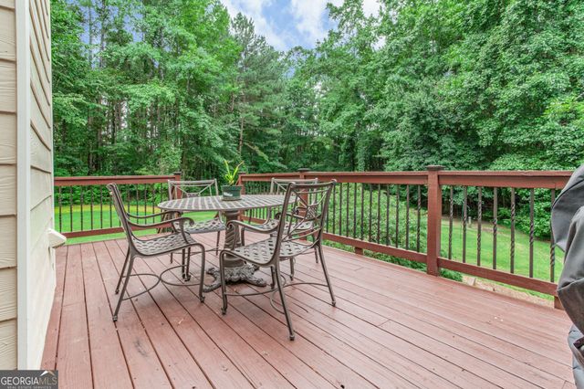 110 Sutton Court, Tyrone, GA 30290