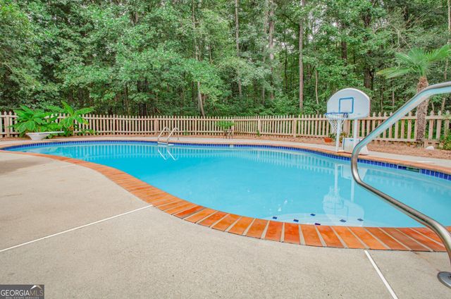 110 Sutton Court, Tyrone, GA 30290