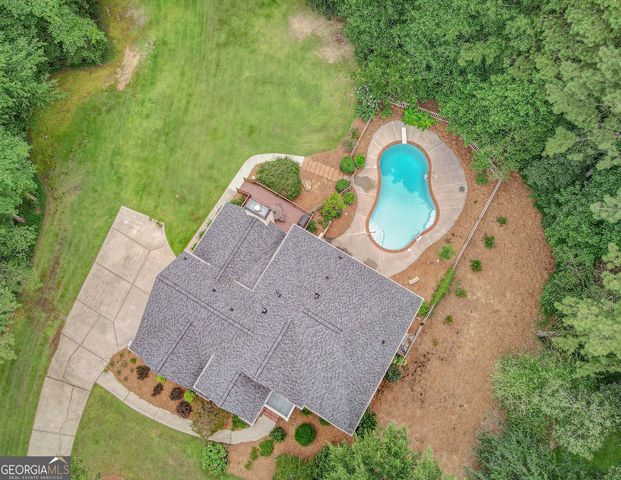 110 Sutton Court, Tyrone, GA 30290