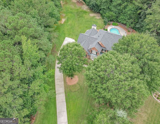 110 Sutton Court, Tyrone, GA 30290