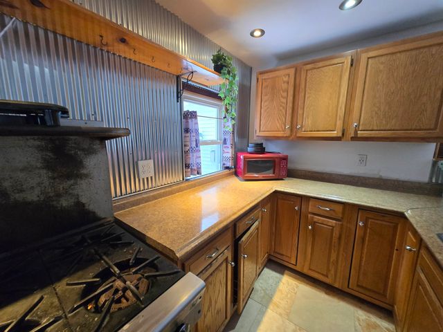 1008 Clifford Street, East Tawas, MI 48730