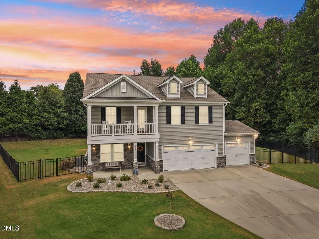 925 Amber Forest Drive, Fuquay Varina, NC 27526