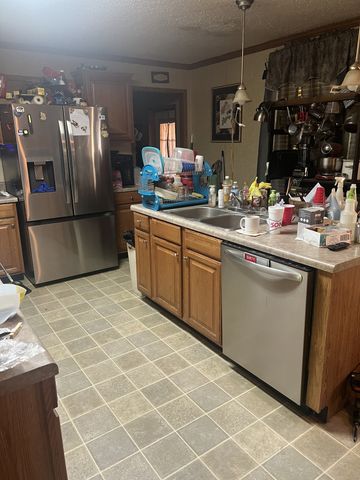 11 Preston Ln, Elmwood, TN 38560
