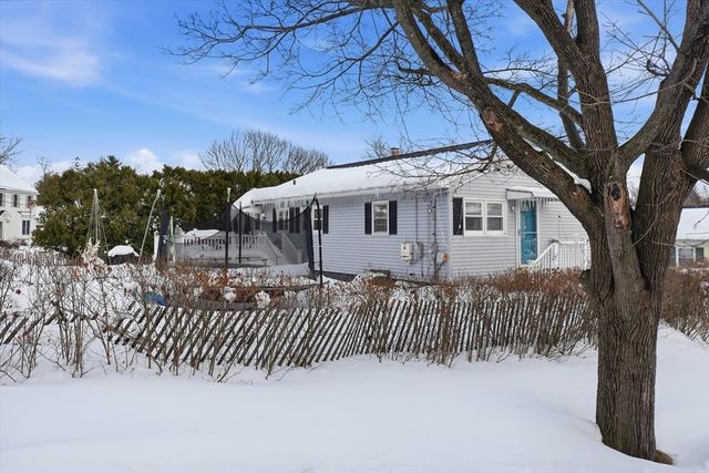 32 Josephine Ave, Methuen, MA 01844