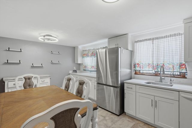 32 Josephine Ave, Methuen, MA 01844