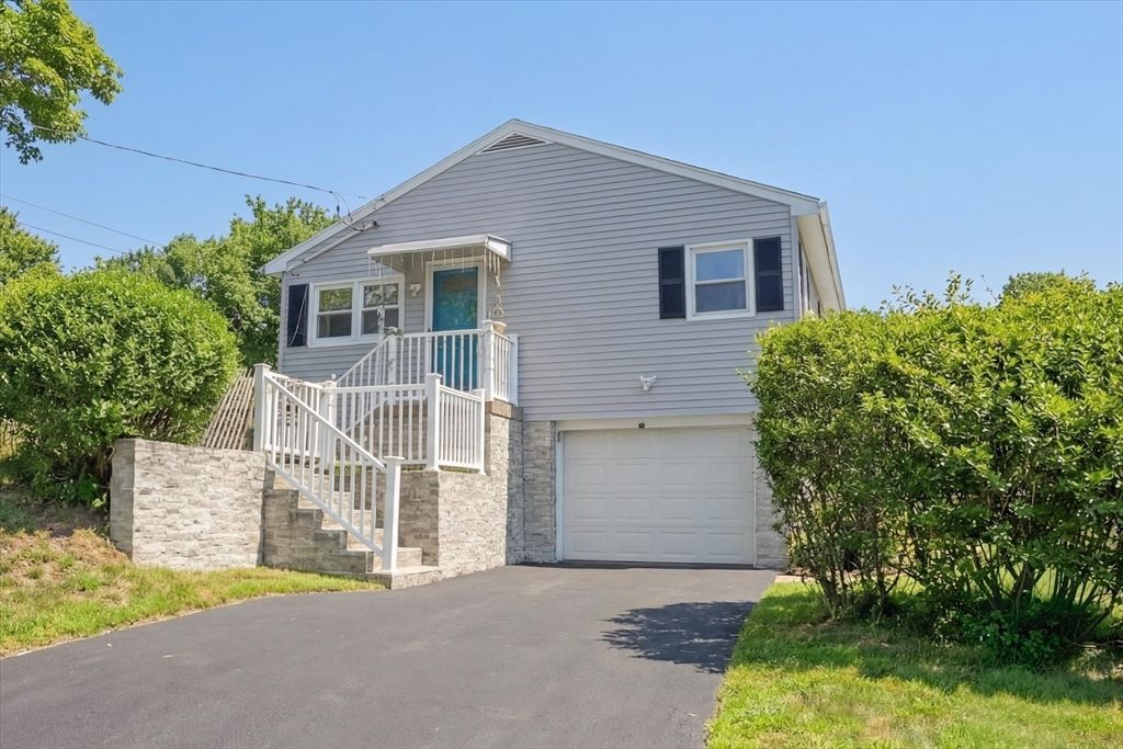 32 Josephine Ave, Methuen, MA 01844