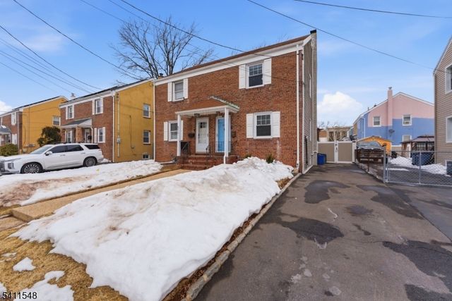 621 Britton St, Elizabeth City, NJ 07202