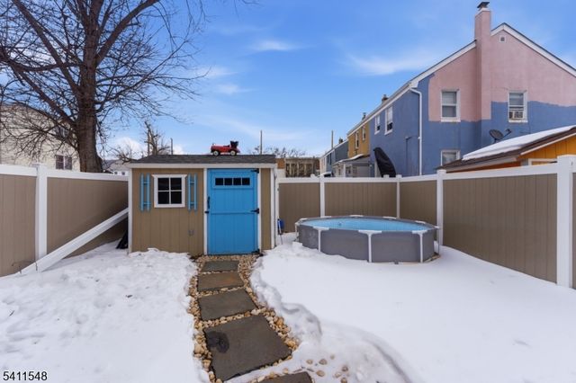 621 Britton St, Elizabeth City, NJ 07202