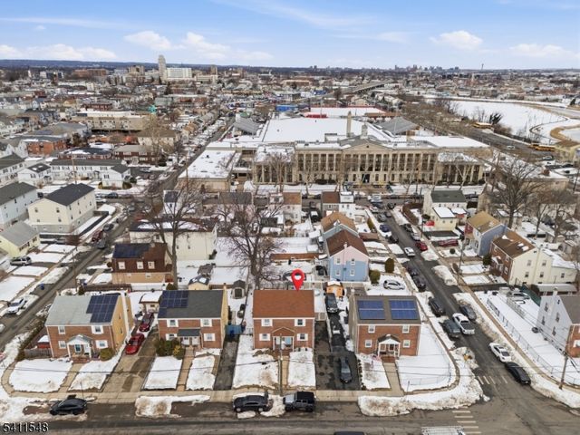 621 Britton St, Elizabeth City, NJ 07202