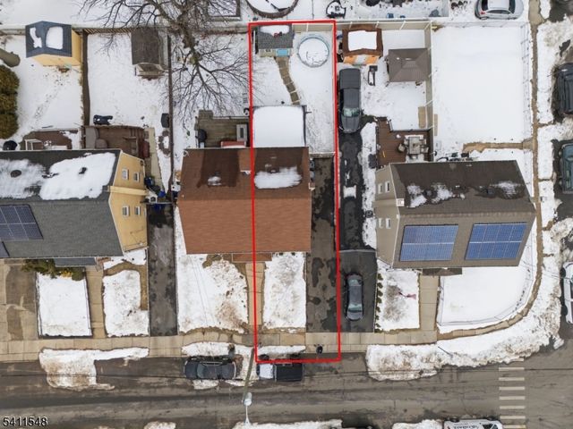 621 Britton St, Elizabeth City, NJ 07202