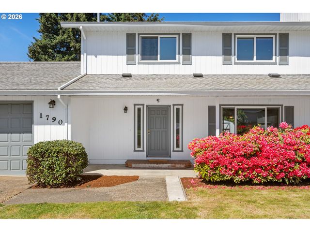 1790 OSTMAN Rd, West Linn, OR 97068