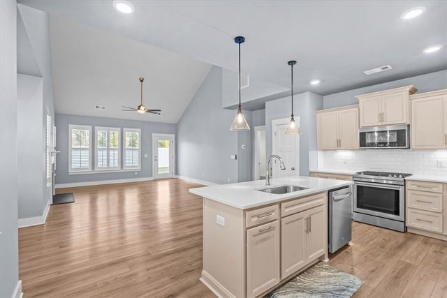 1536 Shallons Court, Spartanburg, SC 29301