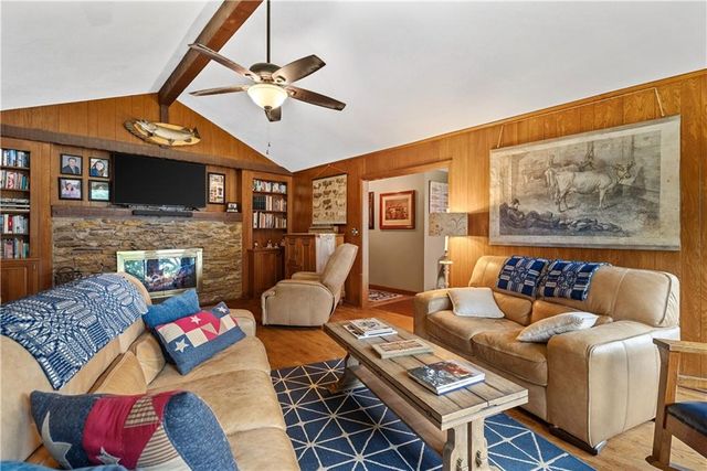 1012 S Wyckford Street, Olathe, KS 66061