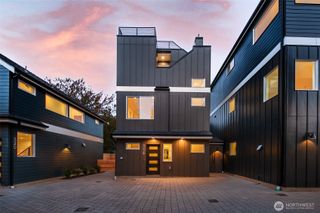 322 B N 84th Street, Seattle, WA 98103