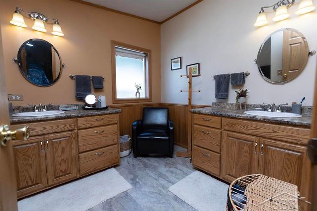 2202 W Huckleberry Road, Sanford, MI 48657