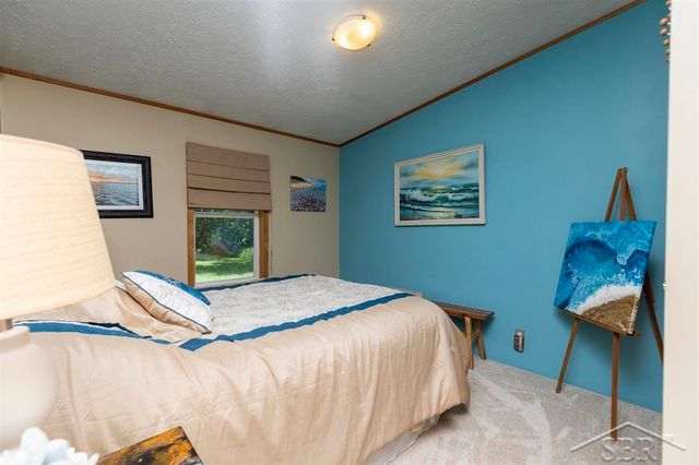 2202 W Huckleberry Road, Sanford, MI 48657
