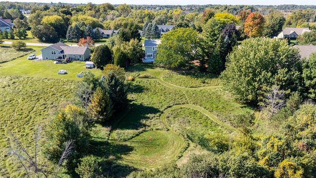 1481 Rivers Edge PARKWAY, Oconomowoc, WI 53066