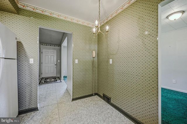 49 E AVON DR, Claymont, DE 19703