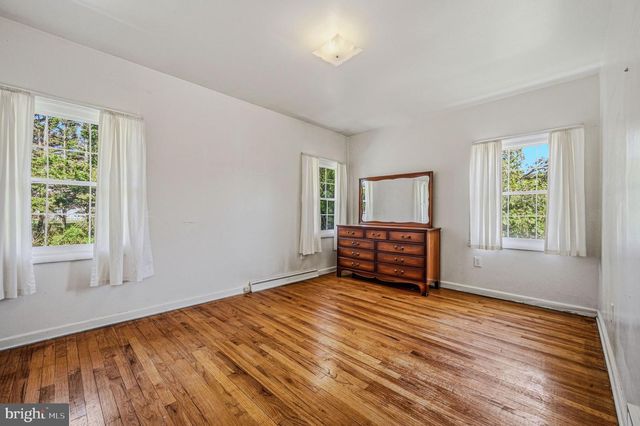 49 E AVON DR, Claymont, DE 19703