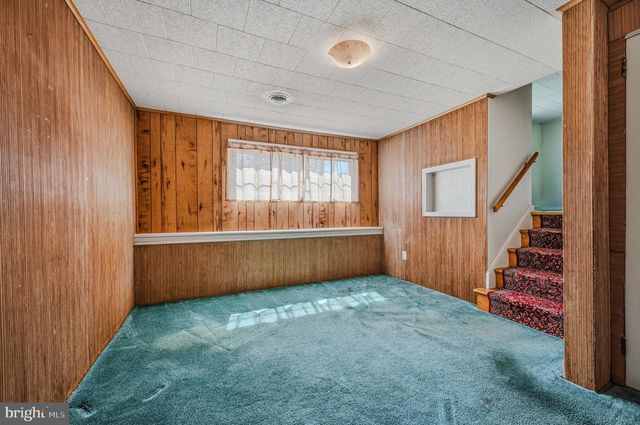 49 E AVON DR, Claymont, DE 19703