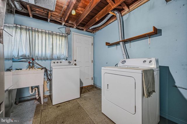 49 E AVON DR, Claymont, DE 19703