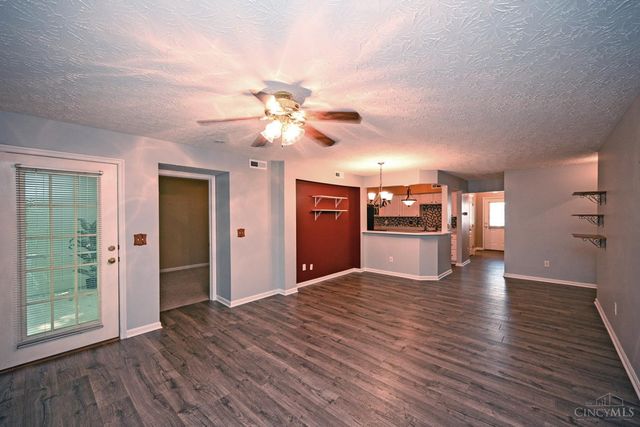 101 Ledgerwoods, Amelia, OH 45102