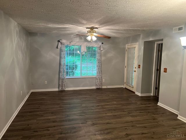 101 Ledgerwoods, Amelia, OH 45102