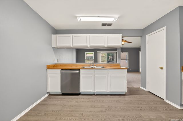 5827 Sun Bay, San Antonio, TX 78244