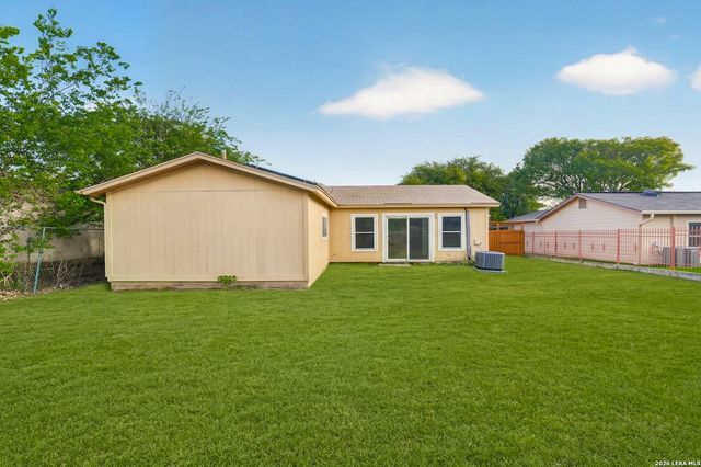 5827 Sun Bay, San Antonio, TX 78244