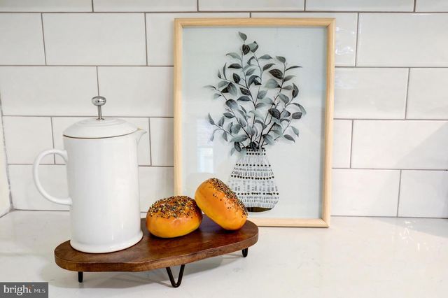 242 SHADELAND AVE, Drexel Hill, PA 19026