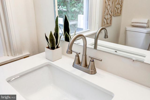 242 SHADELAND AVE, Drexel Hill, PA 19026