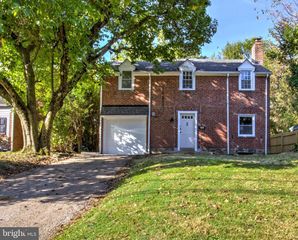 242 SHADELAND AVE, Drexel Hill, PA 19026