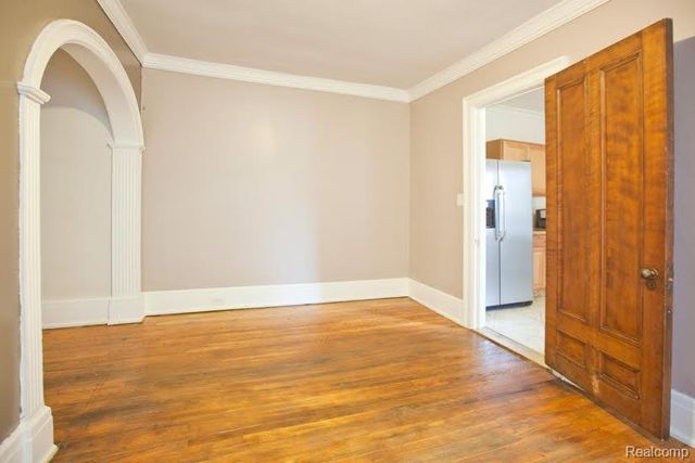 7880 Van Dyke Place, Detroit, MI 48214