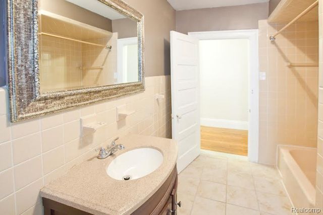 7880 Van Dyke Place, Detroit, MI 48214