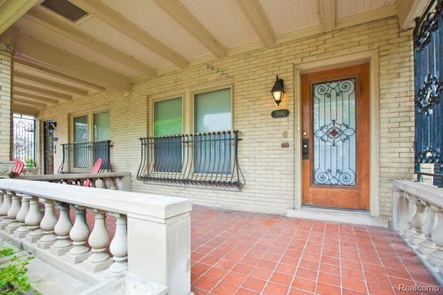 7880 Van Dyke Place, Detroit, MI 48214