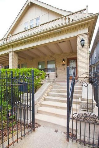 7880 Van Dyke Place, Detroit, MI 48214