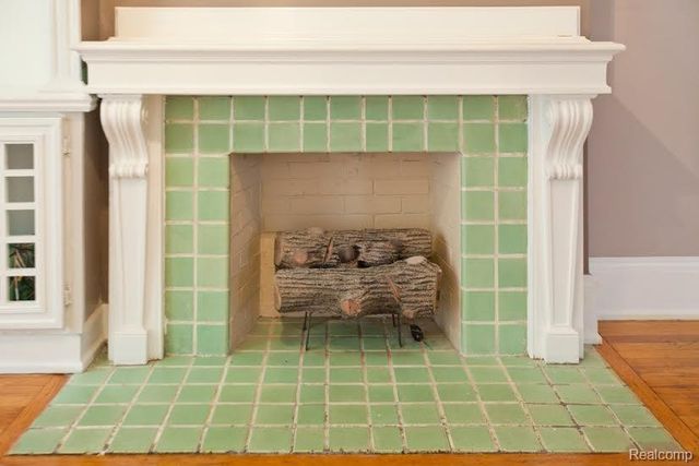 7880 Van Dyke Place, Detroit, MI 48214