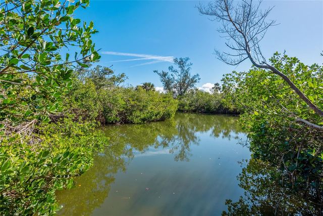 7219 PINE NEEDLE ROAD, Sarasota, FL 34242