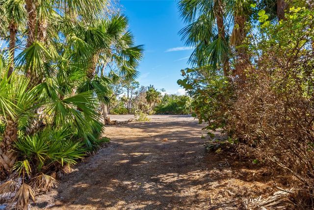 7219 PINE NEEDLE ROAD, Sarasota, FL 34242