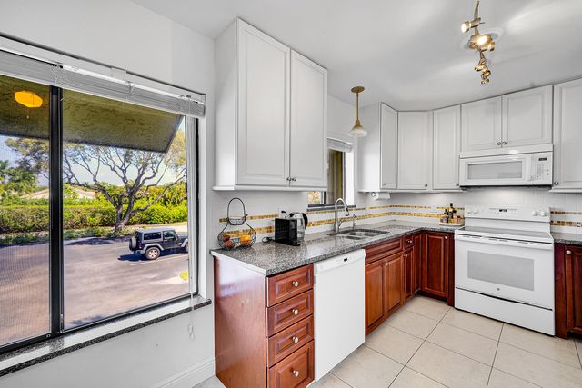 159 NW 70th Street 416, Boca Raton, FL 33487
