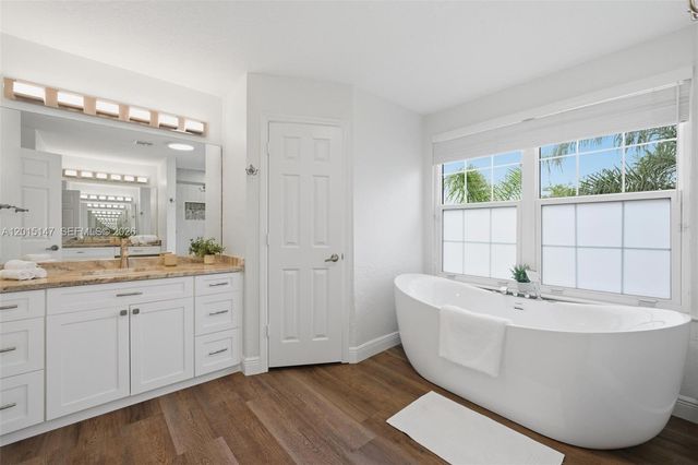 13845 NW 14th St, Pembroke Pines, FL 33028