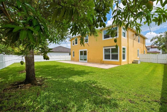 13845 NW 14th St, Pembroke Pines, FL 33028
