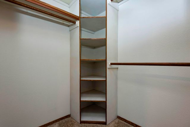 3243 S Nettleton Avenue, Springfield, MO 65807