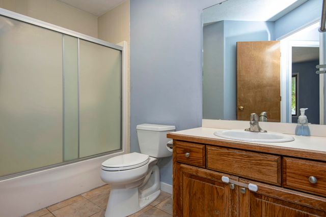 3243 S Nettleton Avenue, Springfield, MO 65807