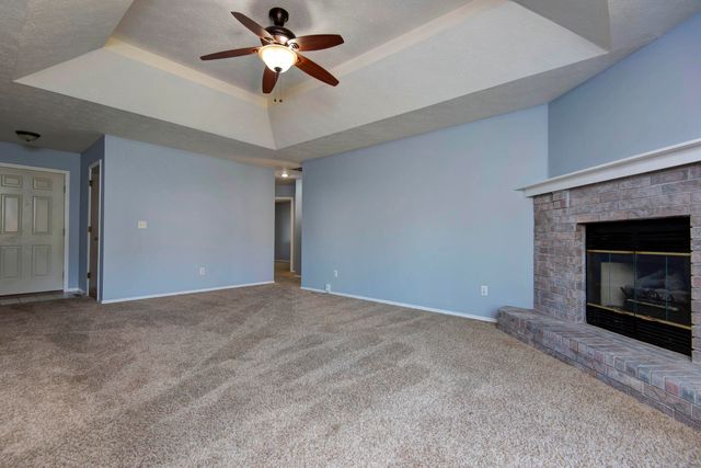 3243 S Nettleton Avenue, Springfield, MO 65807