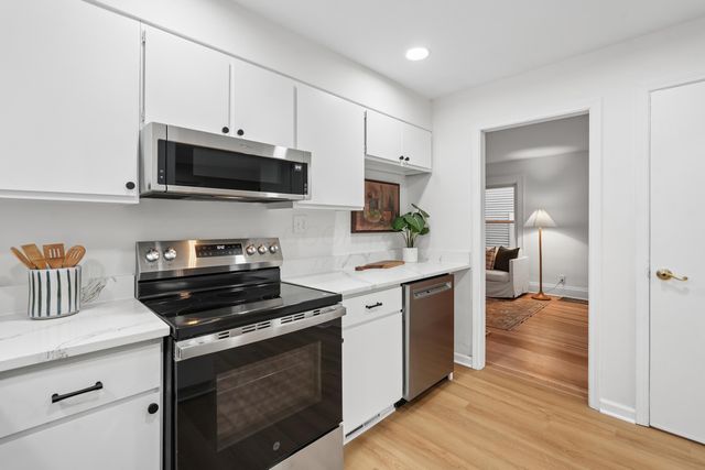 335 E Weber Road, Columbus, OH 43202