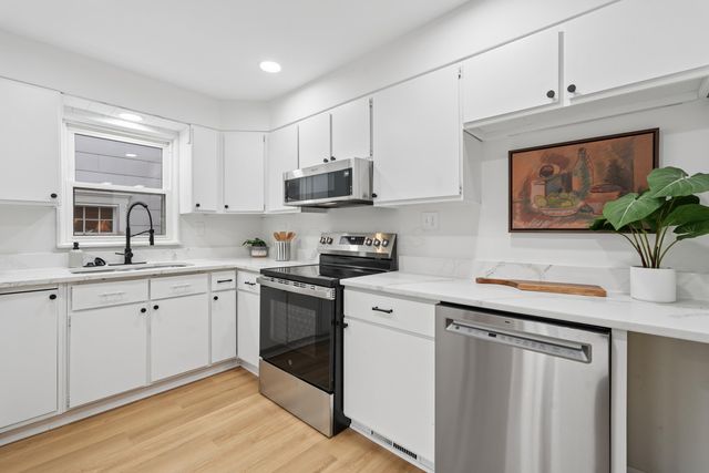 335 E Weber Road, Columbus, OH 43202